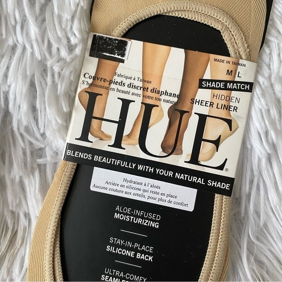 Hue NWT Hidden Sheer Sock Liner Nude Aloe Infused Heel Grip sizes 7-10 - Picture 3 of 6